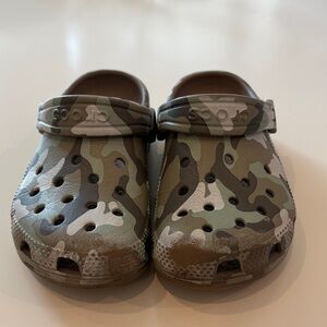 CROCS Military Print Classic Clogs